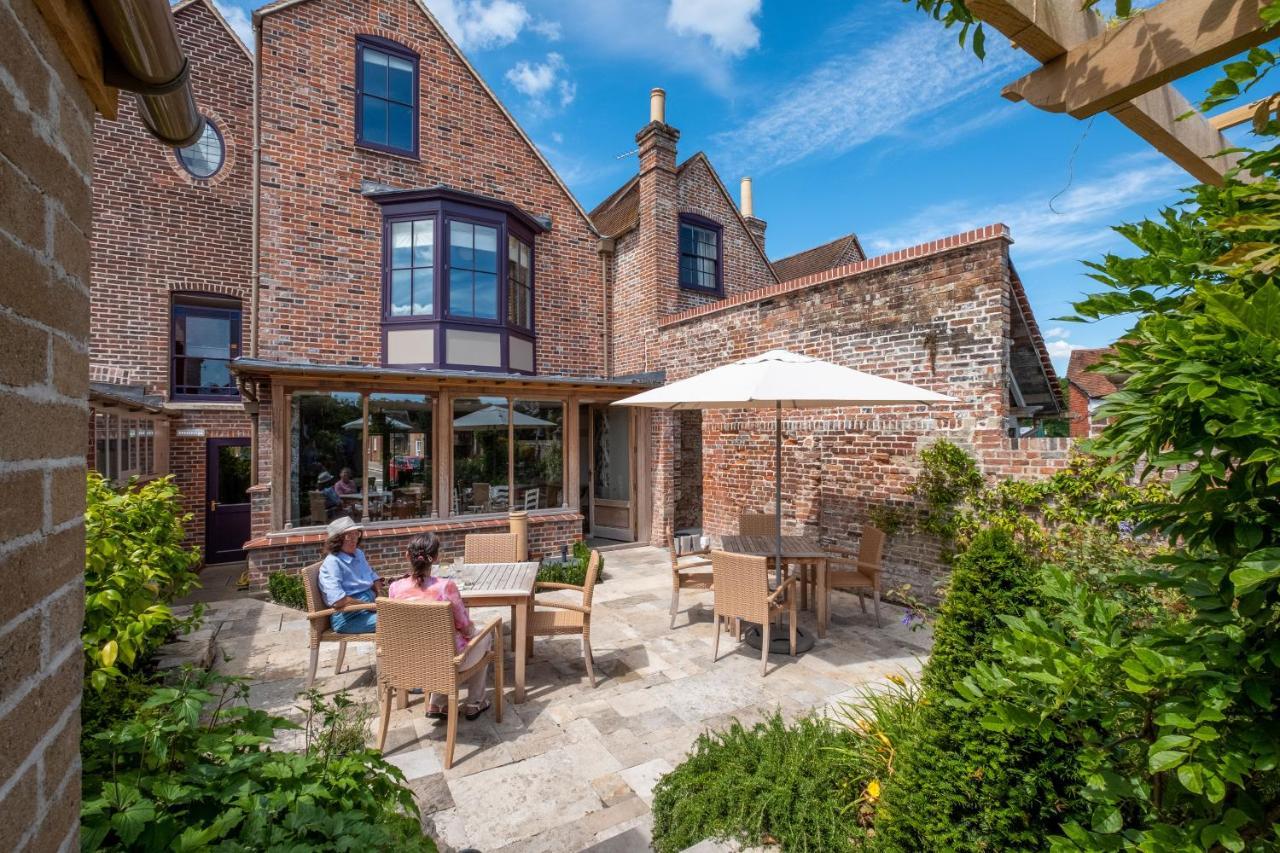 One Holyrood Hotel & Cafe Newport  Exteriér fotografie